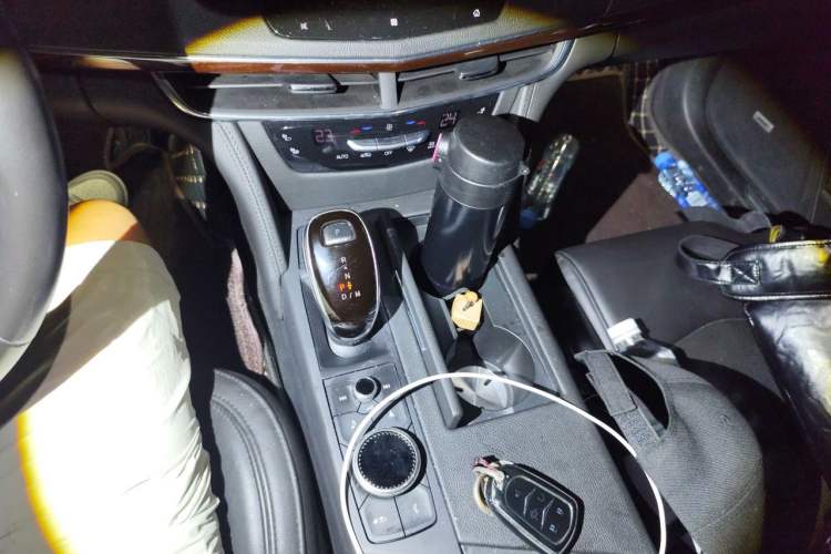Used Cadillac CT6 2021 28T Elite Edition Gear Lever
