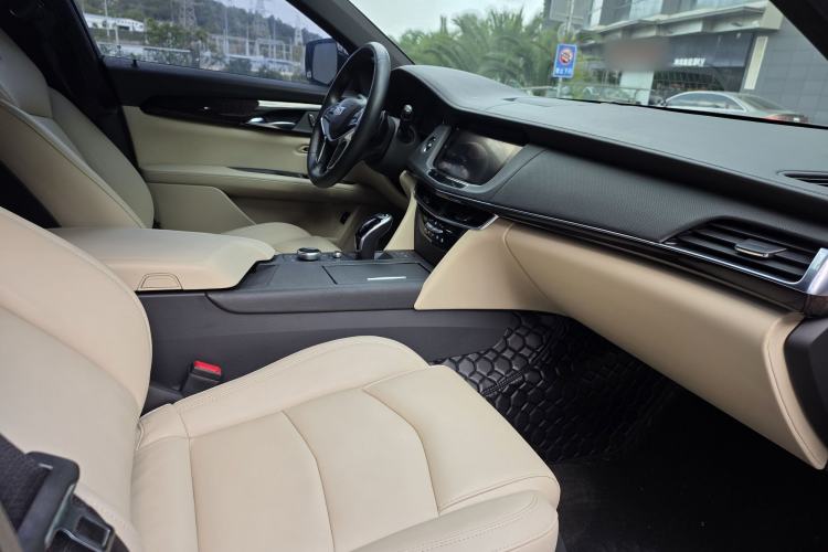 Used Cadillac CT6 2021 28T Fashion Edition Interior 12