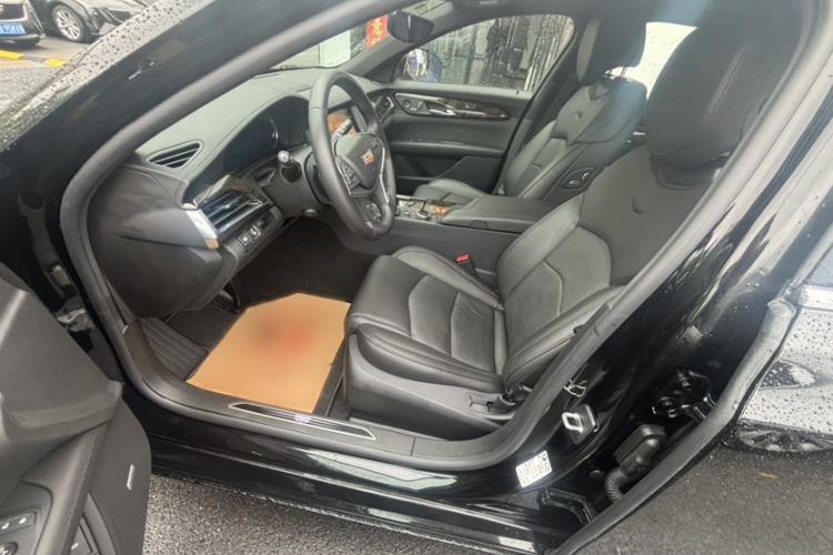 Used Cadillac CT6 2021 28T Luxury Version Interior 3