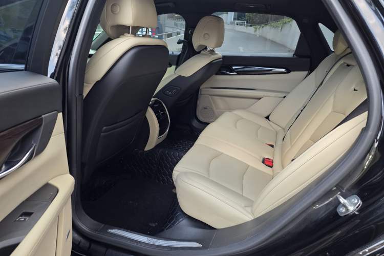 Used Cadillac CT6 2021 28T Fashion Edition Interior 3