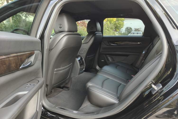 Used Cadillac CT6 2021 28T Luxury Version Interior 4