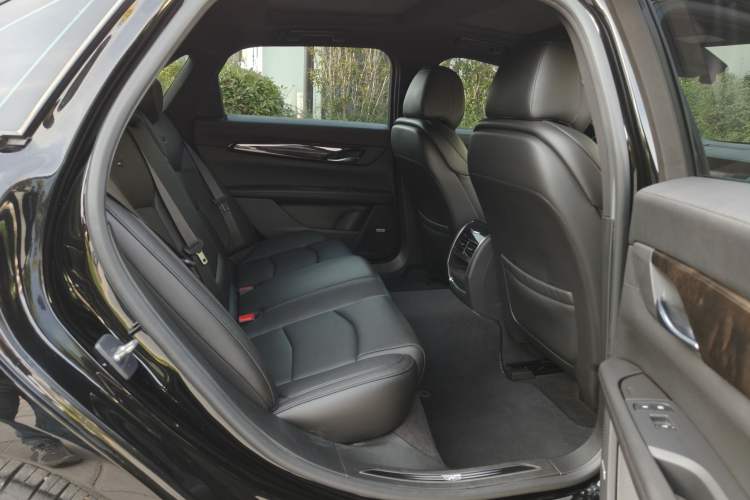 Used Cadillac CT6 2021 28T Luxury Version Interior 5