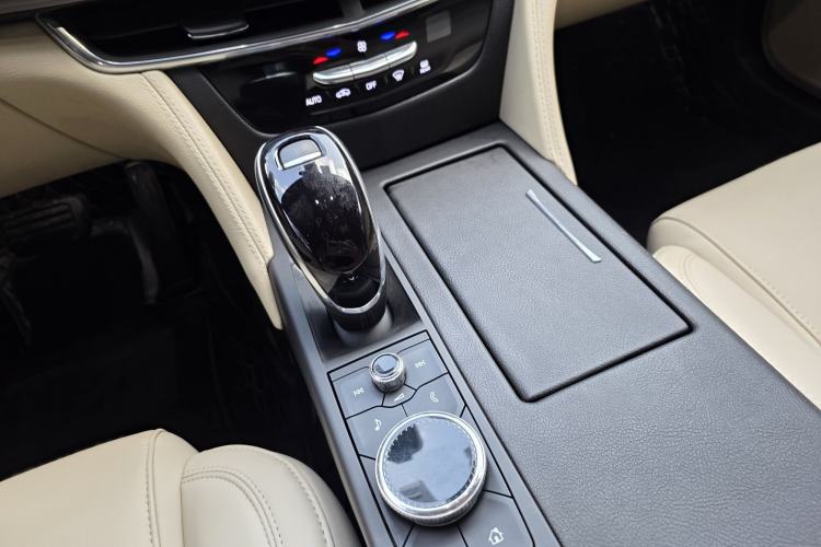 Used Cadillac CT6 2021 28T Fashion Edition Interior 6
