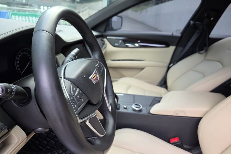Used Cadillac CT6 2021 28T Fashion Edition Interior 9