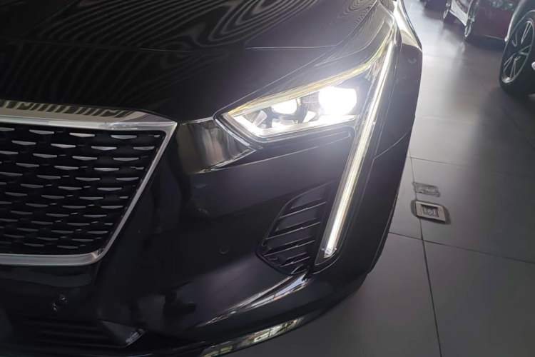 Used Cadillac CT6 2021 28T Elite Edition Left Front Headlight