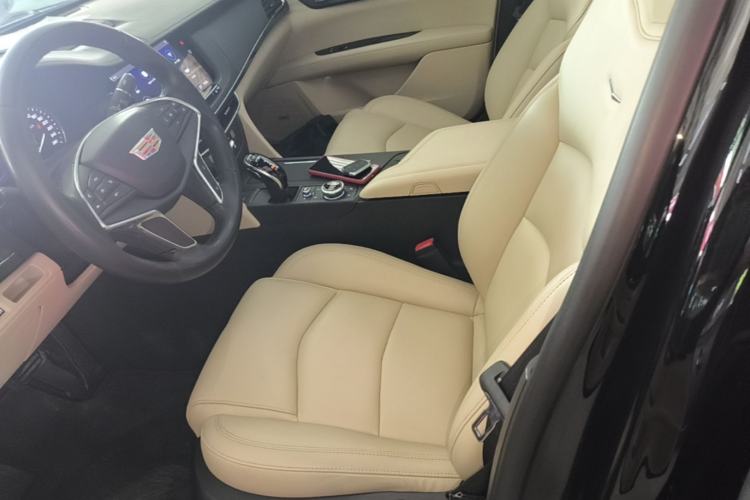 Used Cadillac CT6 2021 28T Fashion Edition Left Front Seat