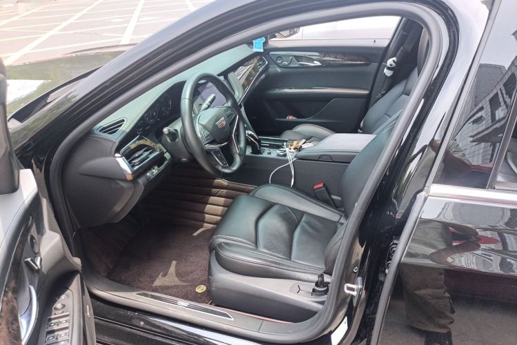 Used Cadillac CT6 2021 28T Luxury Version Left Front Seat
