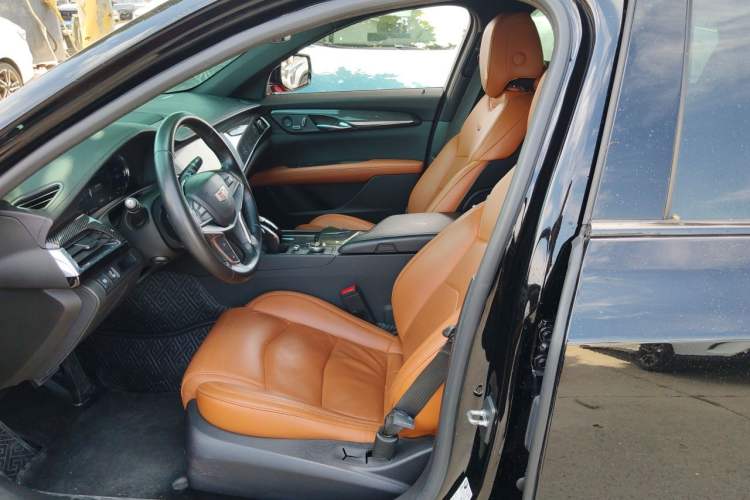 Used Cadillac CT6 2021 28T Luxury Version Left Front Seat