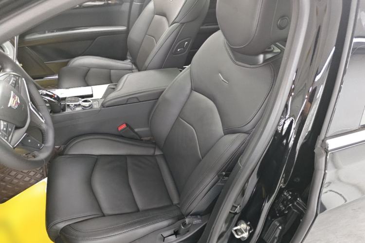 Used Cadillac CT6 2021 28T Luxury Version Left Front Seat