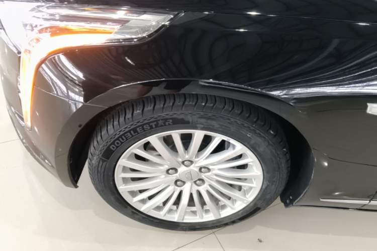 Used Cadillac CT6 2021 28T Elite Edition Left Front Wheel Hub