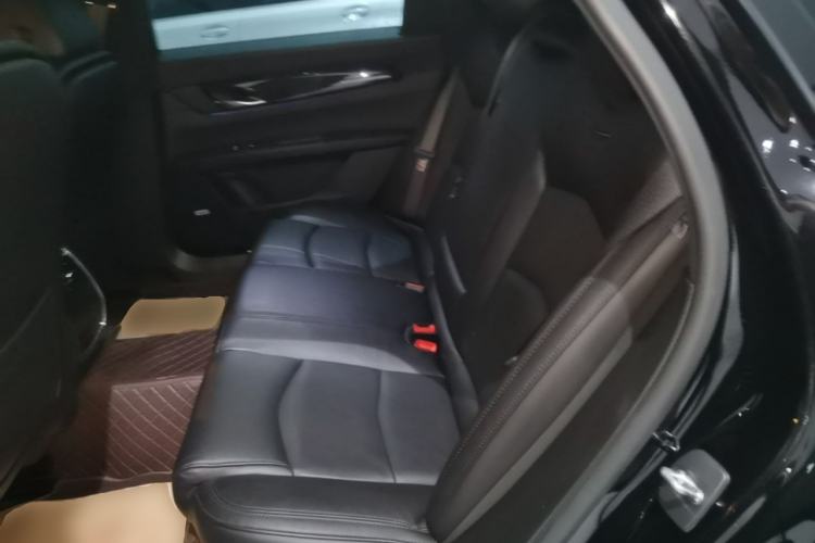 Used Cadillac CT6 2021 28T Luxury Version Left Rear Seat