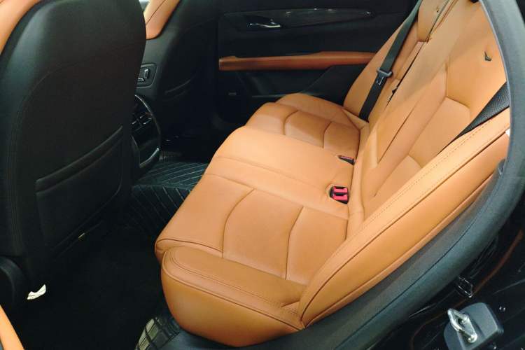 Used Cadillac CT6 2021 28T Luxury Version Left Rear Seat