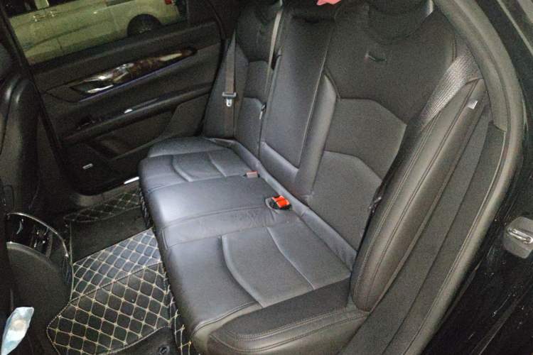 Used Cadillac CT6 2021 28T Luxury Version Left Rear Seat