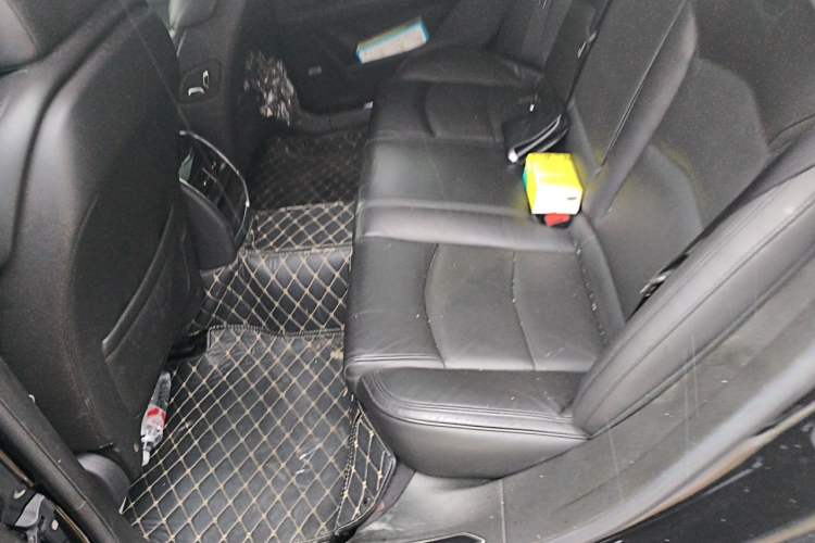 Used Cadillac CT6 2021 28T Luxury Version Left Rear Seat