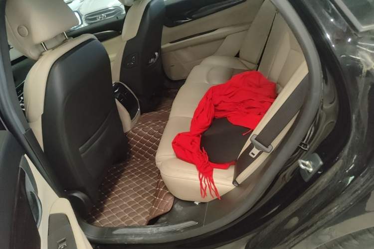 Used Cadillac CT6 2021 28T Fashion Edition Left Rear Seat