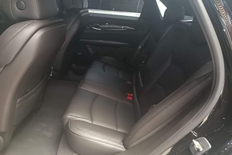 Used Cadillac CT6 2021 28T Luxury Version Left Rear Seat