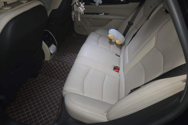 Used Cadillac CT6 2021 28T Fashion Edition Left Rear Seat
