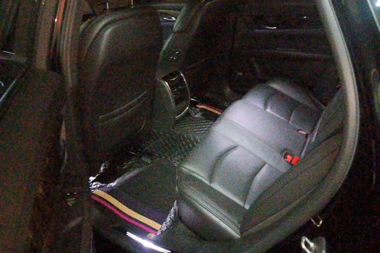 Used Cadillac CT6 2021 28T Luxury Version Left Rear Seat