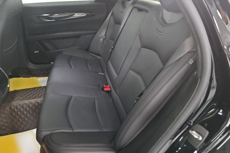 Used Cadillac CT6 2021 28T Luxury Version Left Rear Seat