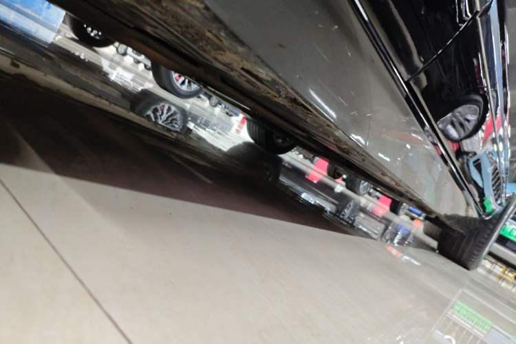 Used Cadillac CT6 2021 28T Luxury Version Left Side Sill