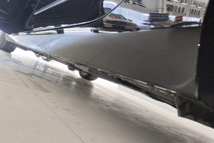 Used Cadillac CT6 2021 28T Elite Edition Left Side Sill