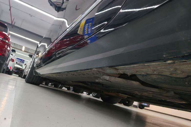 Used Cadillac CT6 2021 28T Elite Edition Left Side Sill