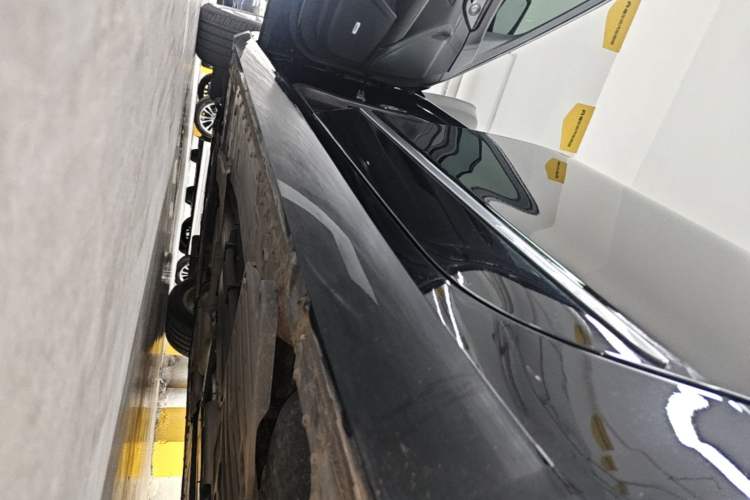 Used Cadillac CT6 2021 28T Luxury Version Left Side Sill