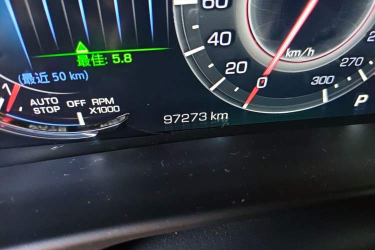 Used Cadillac CT6 2021 28T Luxury Version Odometer Close Up