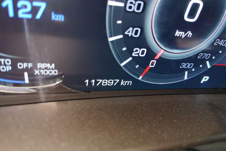 Used Cadillac CT6 2021 28T Luxury Version Odometer Close Up