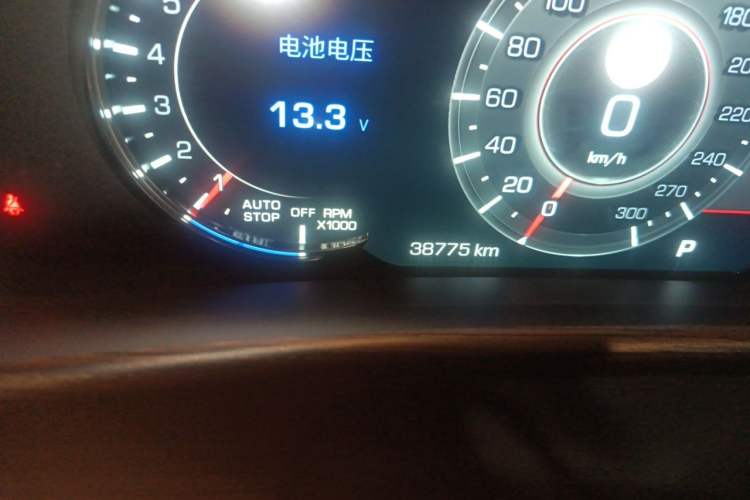 Used Cadillac CT6 2021 28T Luxury Version Odometer Close Up
