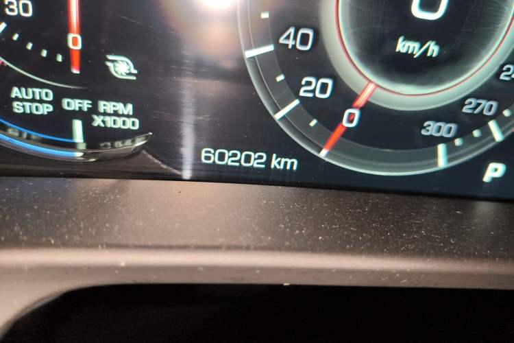 Used Cadillac CT6 2021 28T Luxury Version Odometer Close Up