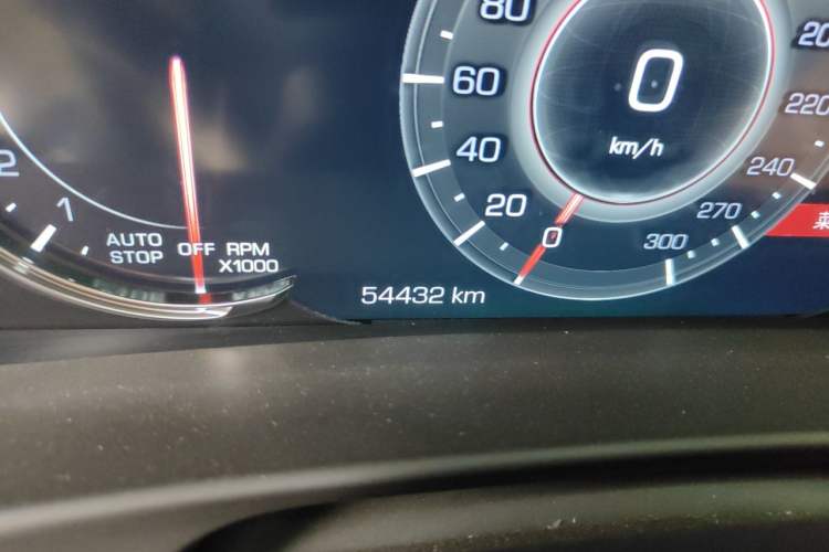 Used Cadillac CT6 2021 28T Luxury Version Odometer Close Up