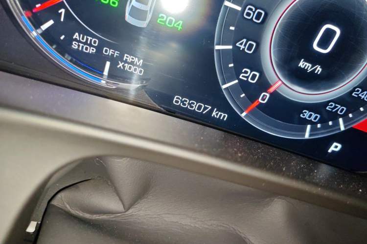 Used Cadillac CT6 2021 28T Leading Super Cruise Version Odometer Close Up