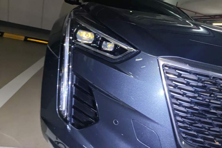Used Cadillac CT6 2021 28T Luxury Version Right Front Headlight