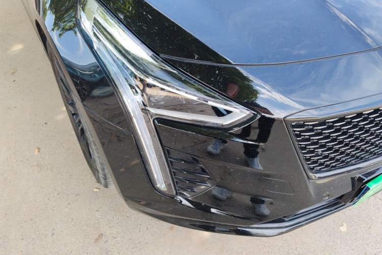 Used Cadillac CT6 2021 28T Luxury Version Right Front Headlight