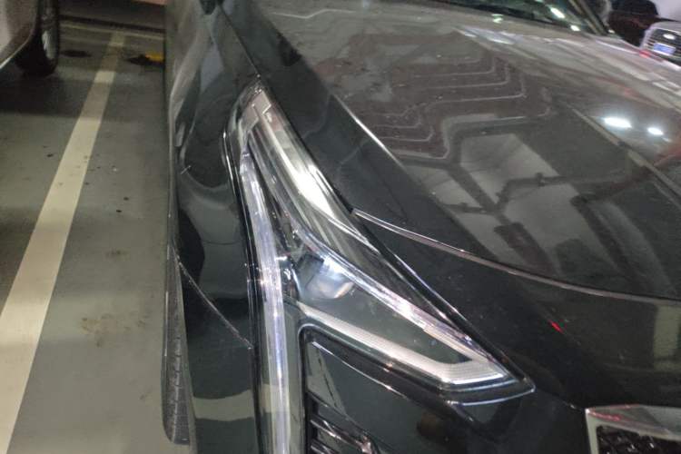 Used Cadillac CT6 2021 28T Luxury Version Right Front Headlight