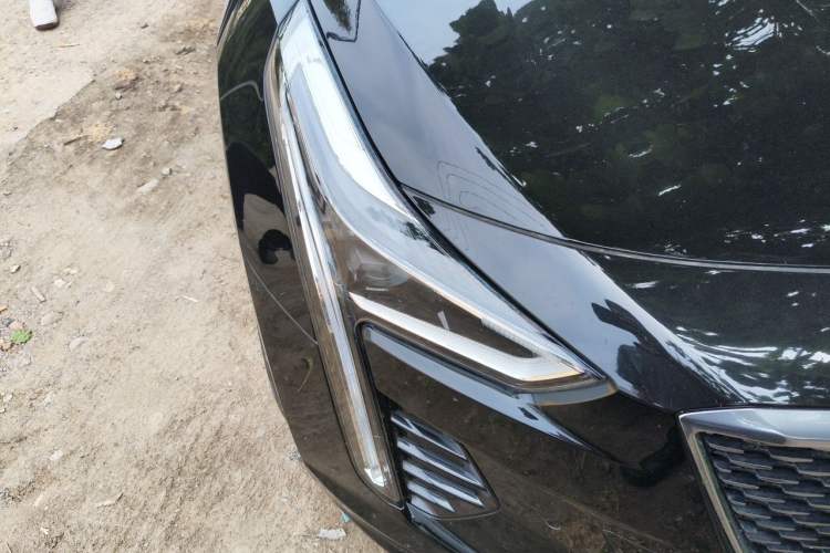 Used Cadillac CT6 2021 28T Luxury Version Right Front Headlight