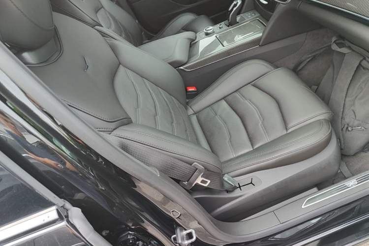 Used Cadillac CT6 2021 28T Flagship Super Cruise Version Right Front Seat