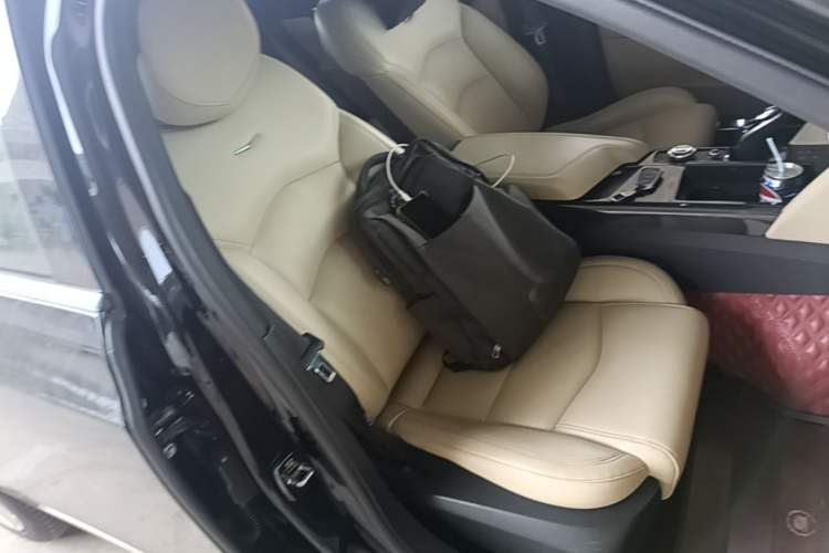 Used Cadillac CT6 2021 28T Fashion Edition Right Front Seat