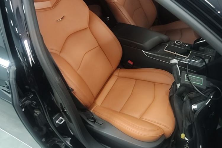 Used Cadillac CT6 2021 28T Luxury Version Right Front Seat