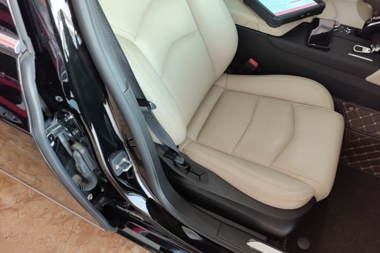 Used Cadillac CT6 2021 28T Fashion Edition Right Front Seat