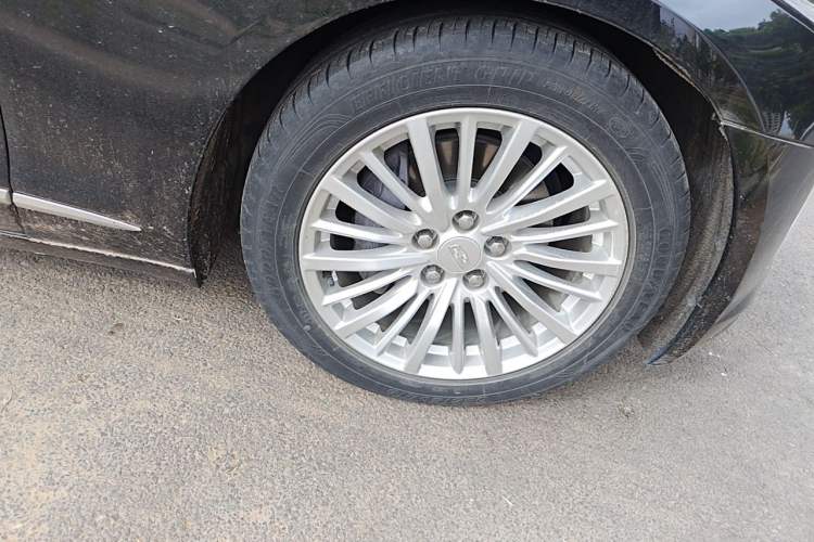 Used Cadillac CT6 2021 28T Fashion Edition Right Front Wheel Hub