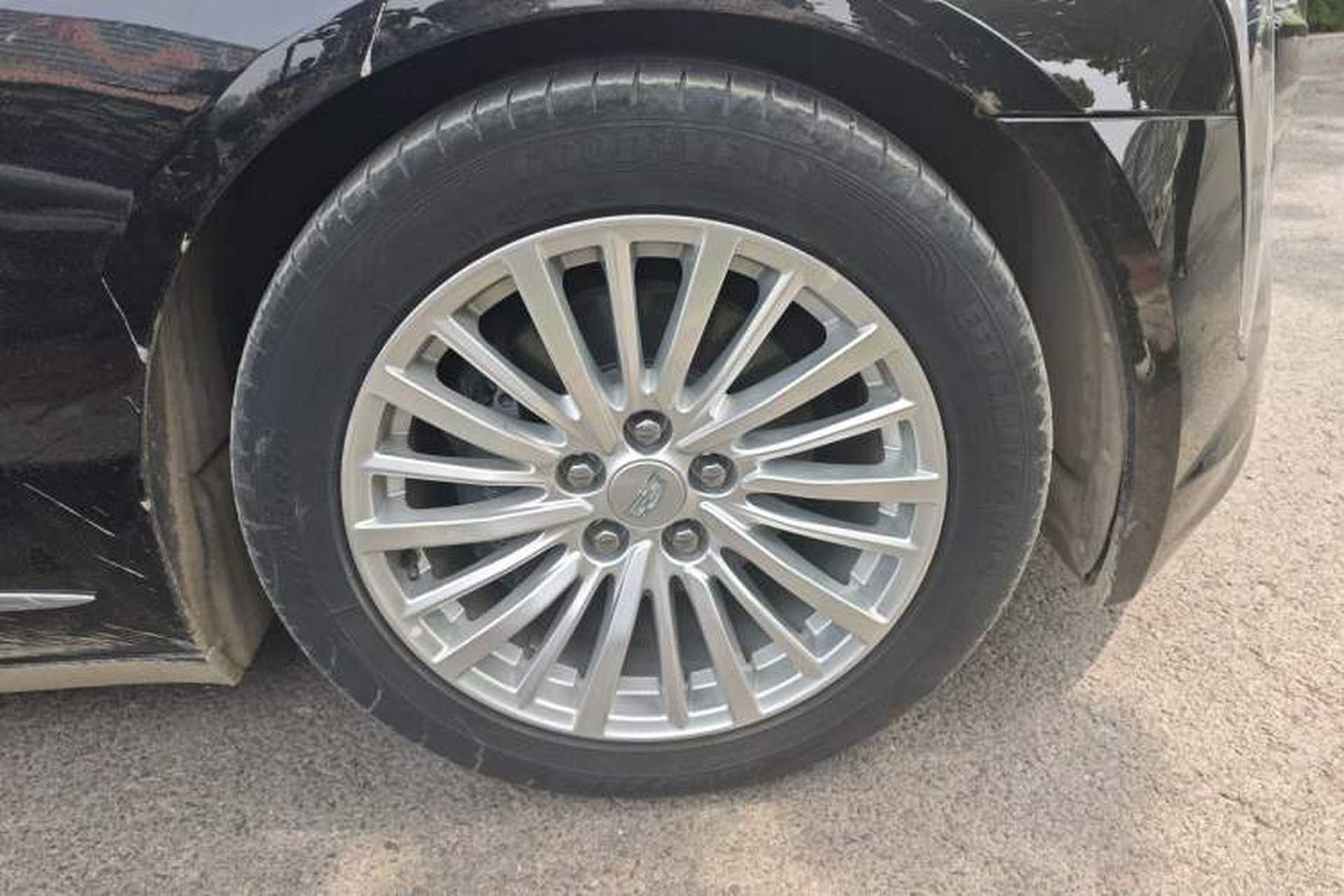 Used Cadillac CT6 2021 28T Luxury Version Right Front Wheel Hub