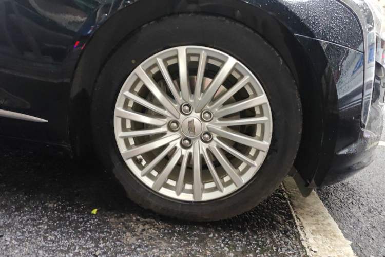 Used Cadillac CT6 2021 28T Leading Super Cruise Version Right Front Wheel Hub