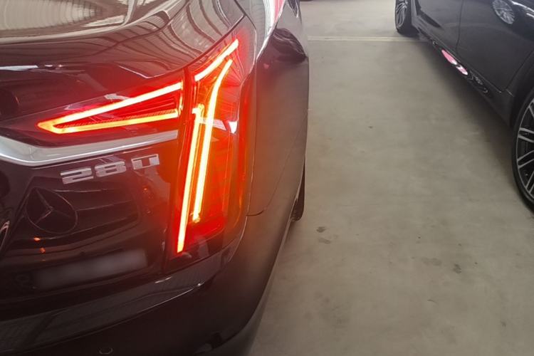 Used Cadillac CT6 2021 28T Fashion Edition Right Rear Taillight