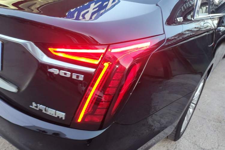 Used Cadillac CT6 2021 28T Luxury Version Right Rear Taillight