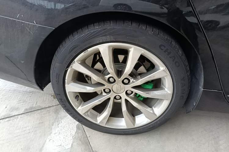 Used Cadillac CT6 2021 28T Fashion Edition Right Rear Wheel Hub