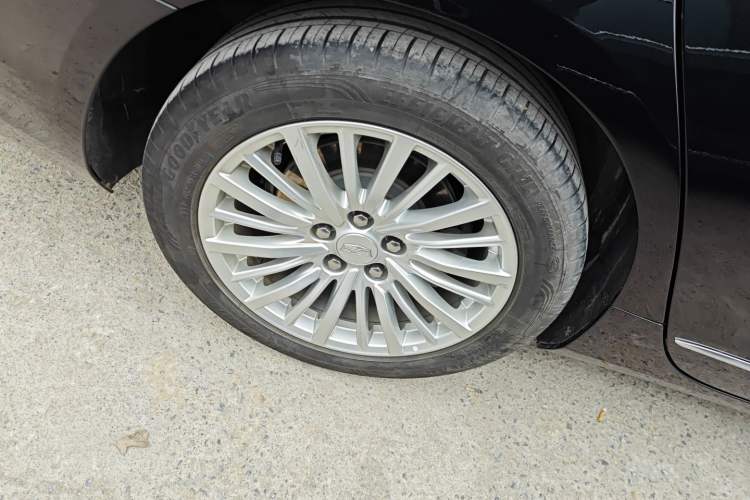 Used Cadillac CT6 2021 28T Fashion Edition Right Rear Wheel Hub