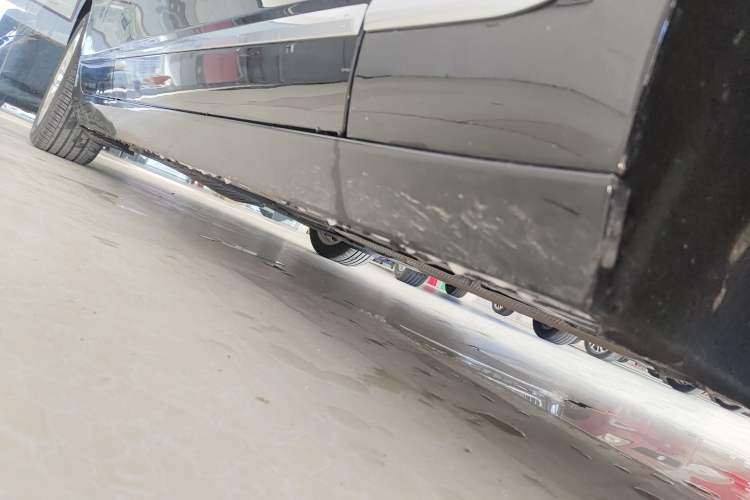Used Cadillac CT6 2021 28T Elite Edition Right Side Sill
