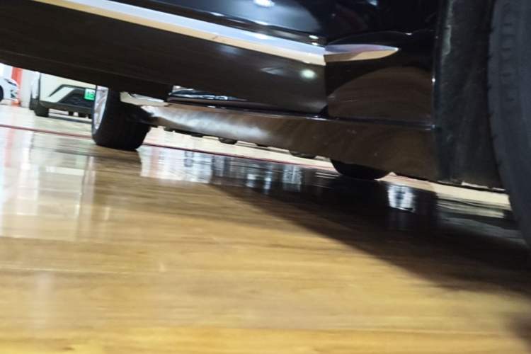 Used Cadillac CT6 2021 28T Luxury Version Right Side Sill